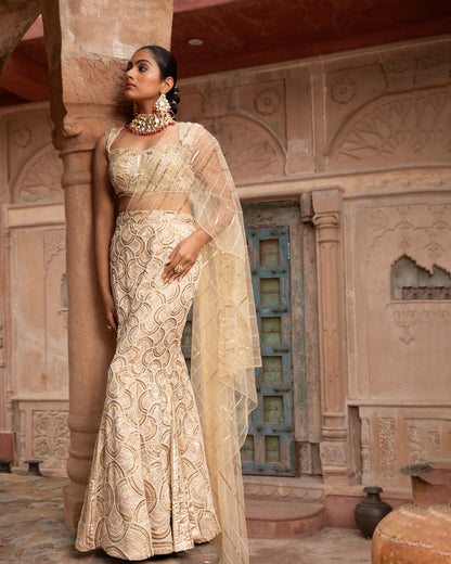 GOLD PRE-STITCHED SAREE